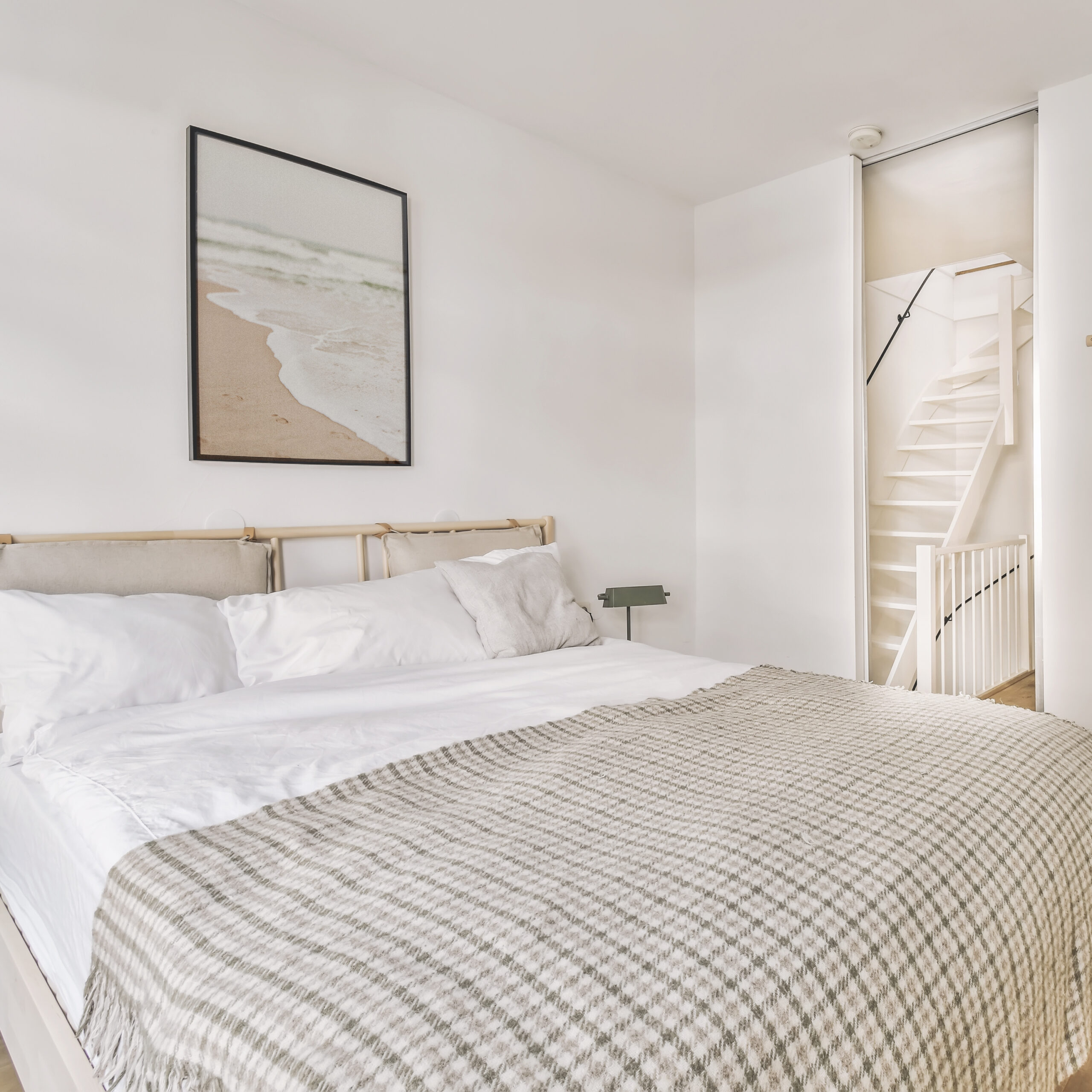 3 Framed Guest Bedroom Ideas